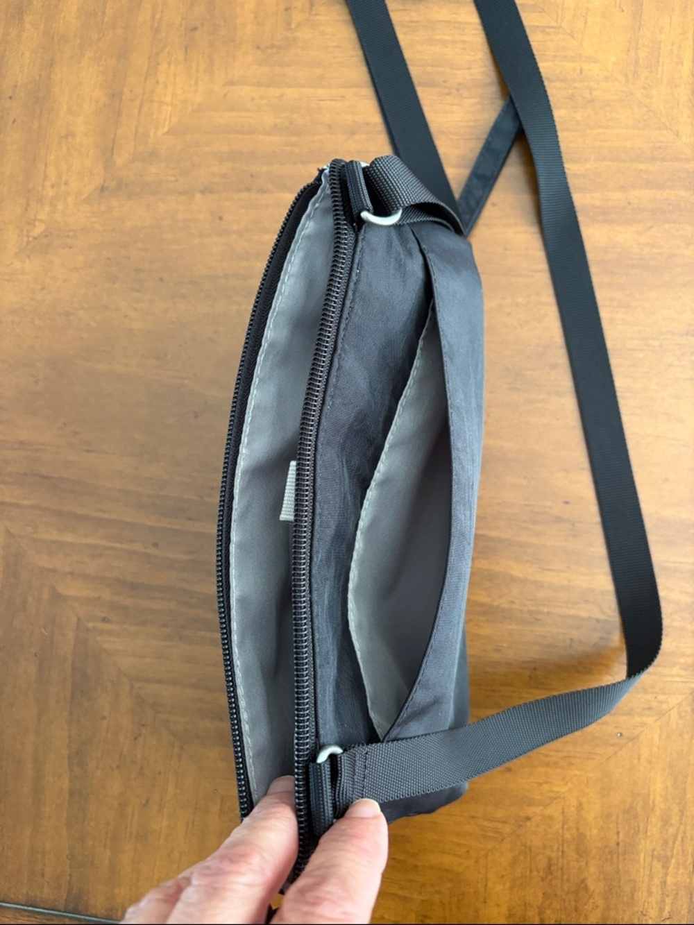 Baggallini Small Subway Crossbody Nylon Bag with Wristlet Black - Picture 7 of 13